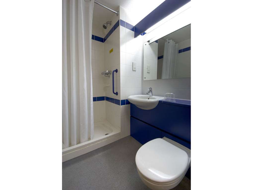 Travelodge Reading M4 Westbound Camera foto